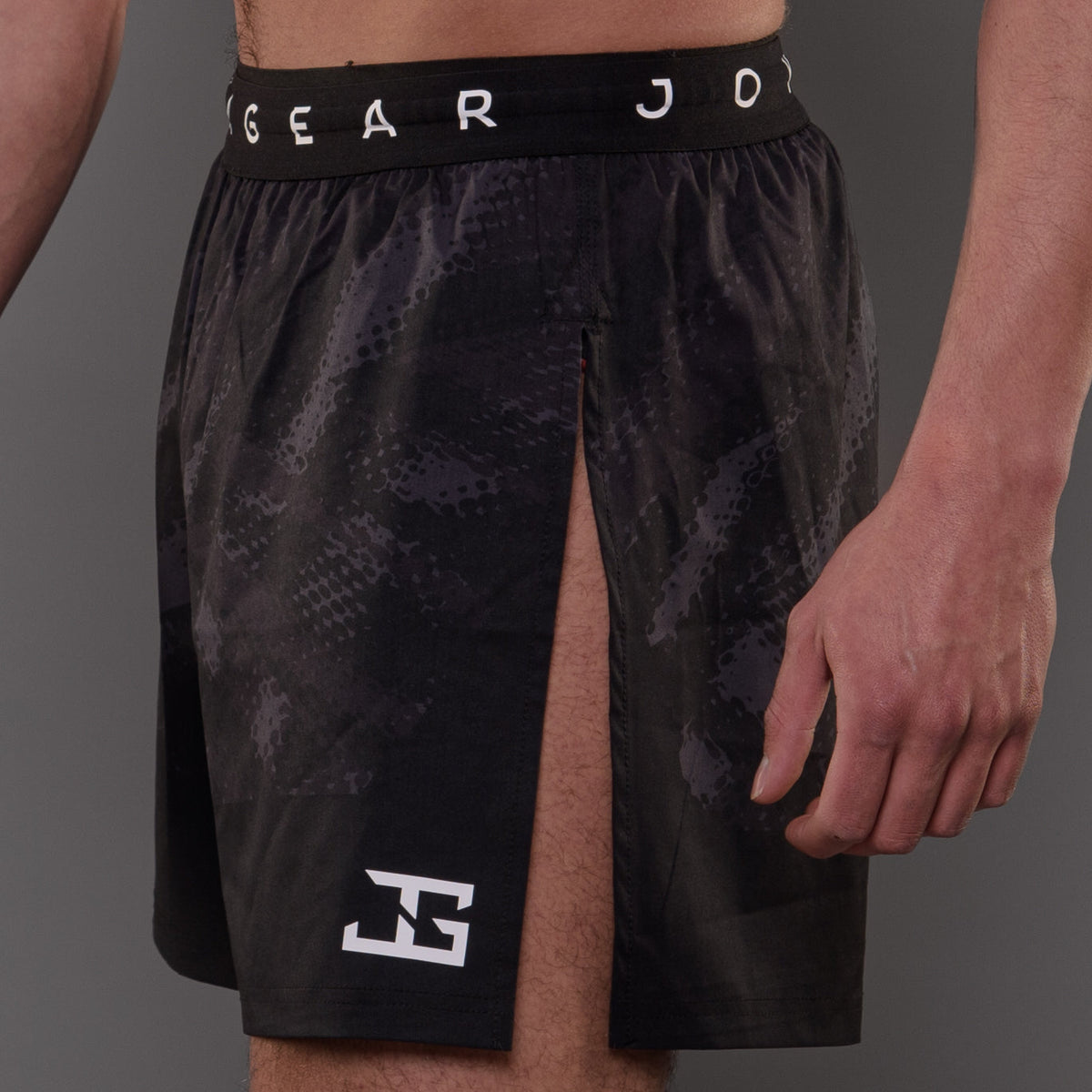 JOYAGEAR HIGH SPLIT ELITE MMA SHORT - Zwart
