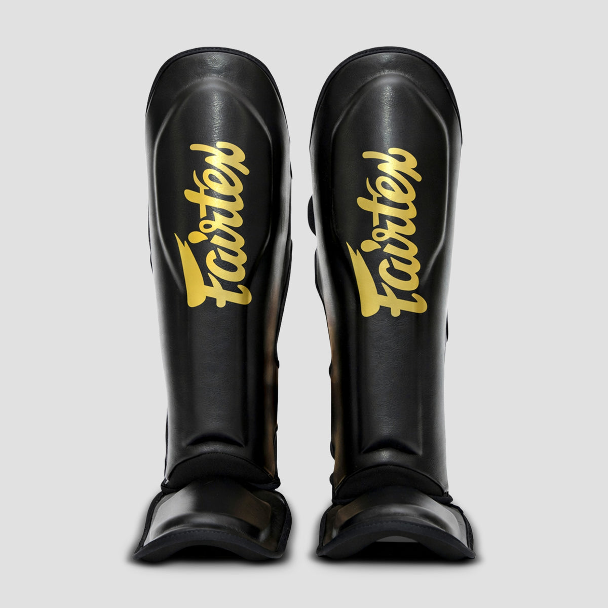 Fairtex x Booster SG Black/Gold Scheenbeschermers